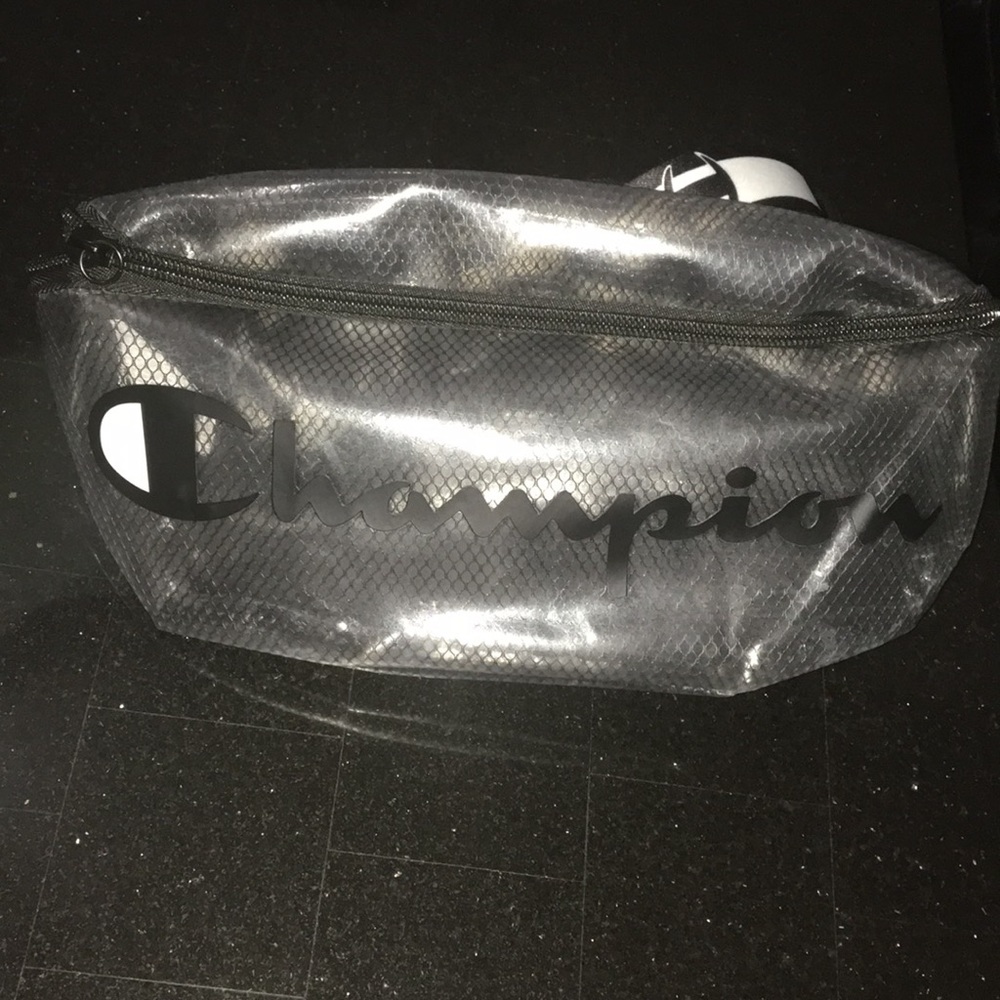 Champion Fannypack